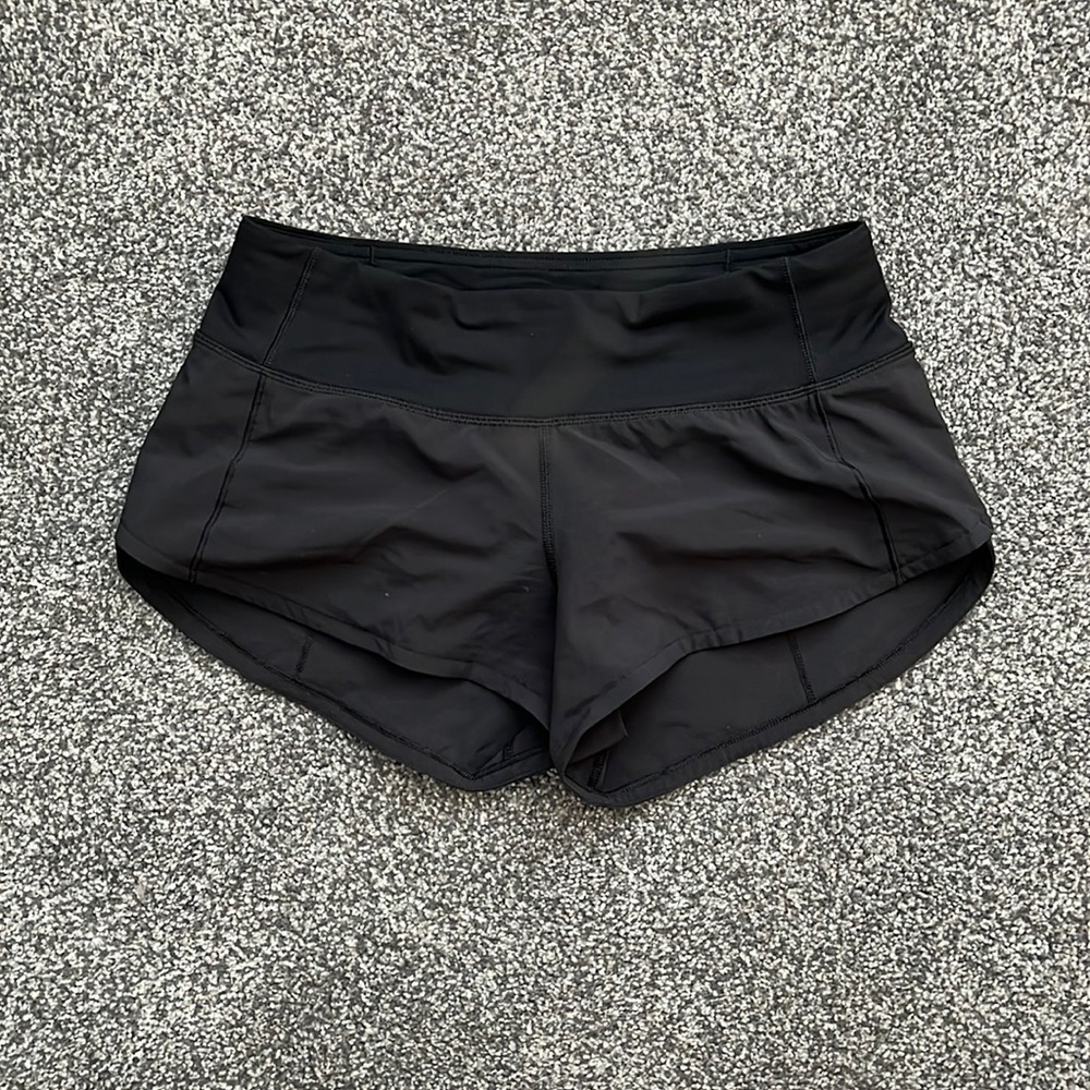Lulu Lemon Black Shorts with Pocket